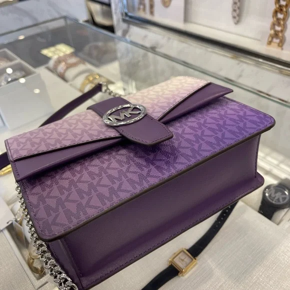 MICHAEL KORS Greenwich Md Ombré Signature Logo Tri-Fold Wallet
Dark Purple Multi - Picture 7 of 16